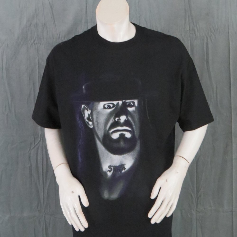 Retro WWE Shirt - The Undertaker Full Face Graphic WM 22 - Men's XL